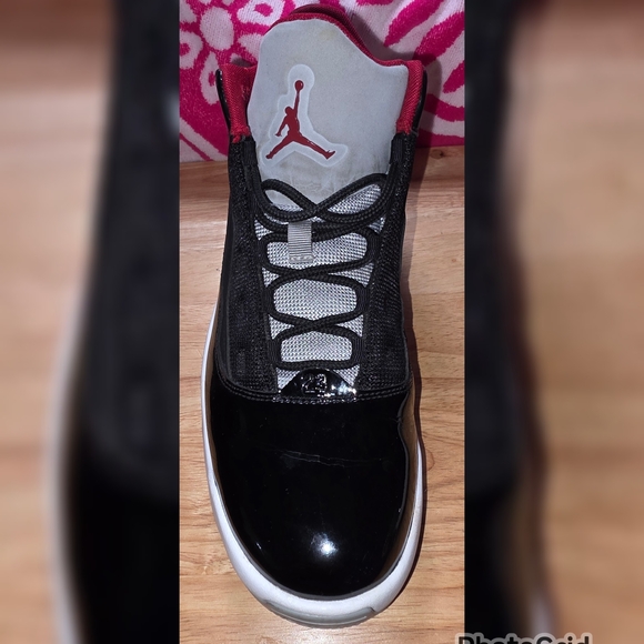 Used Jordan Men's Max Aura 2 Sneakers - Picture 4 of 12